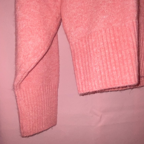 H&M Pink Long Sleeve Cozy Soft Sweater Top Extra Small XS Cute Barbie NEW - Picture 3 of 8